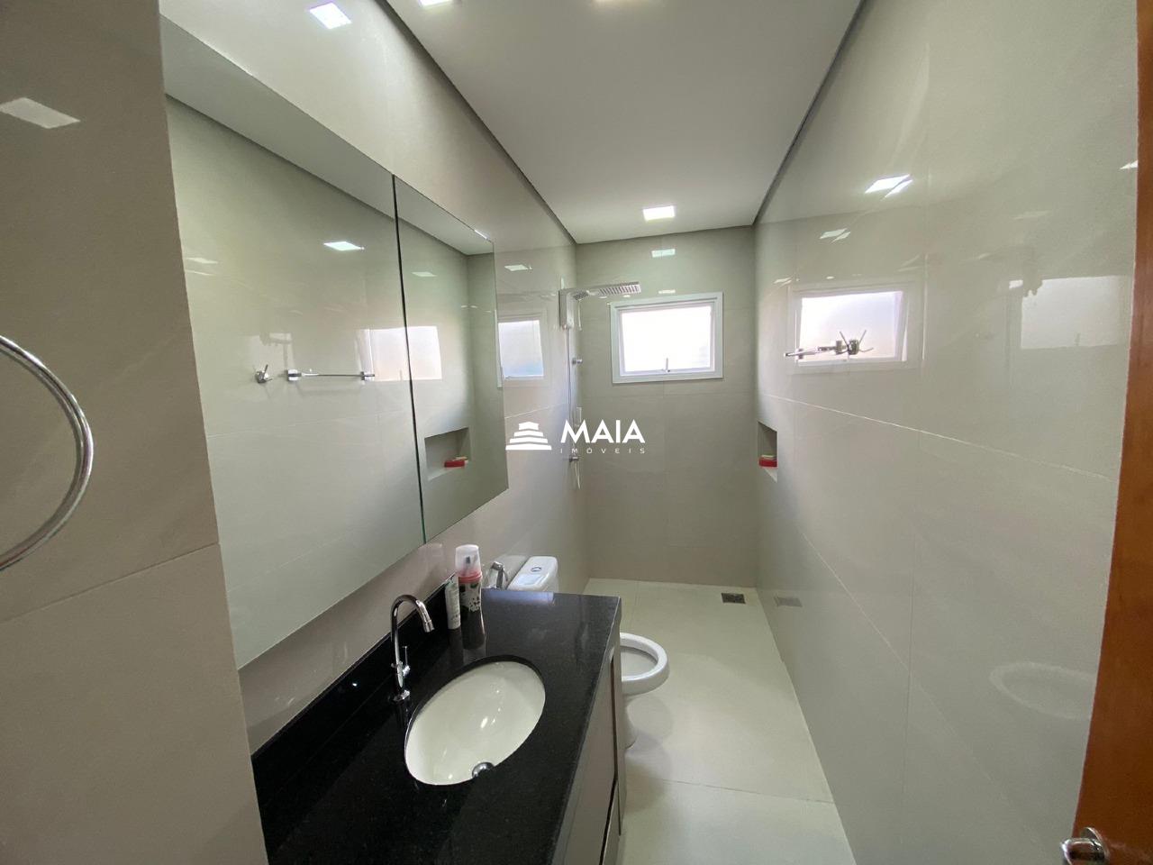 Apartamento à venda no Mercês: 