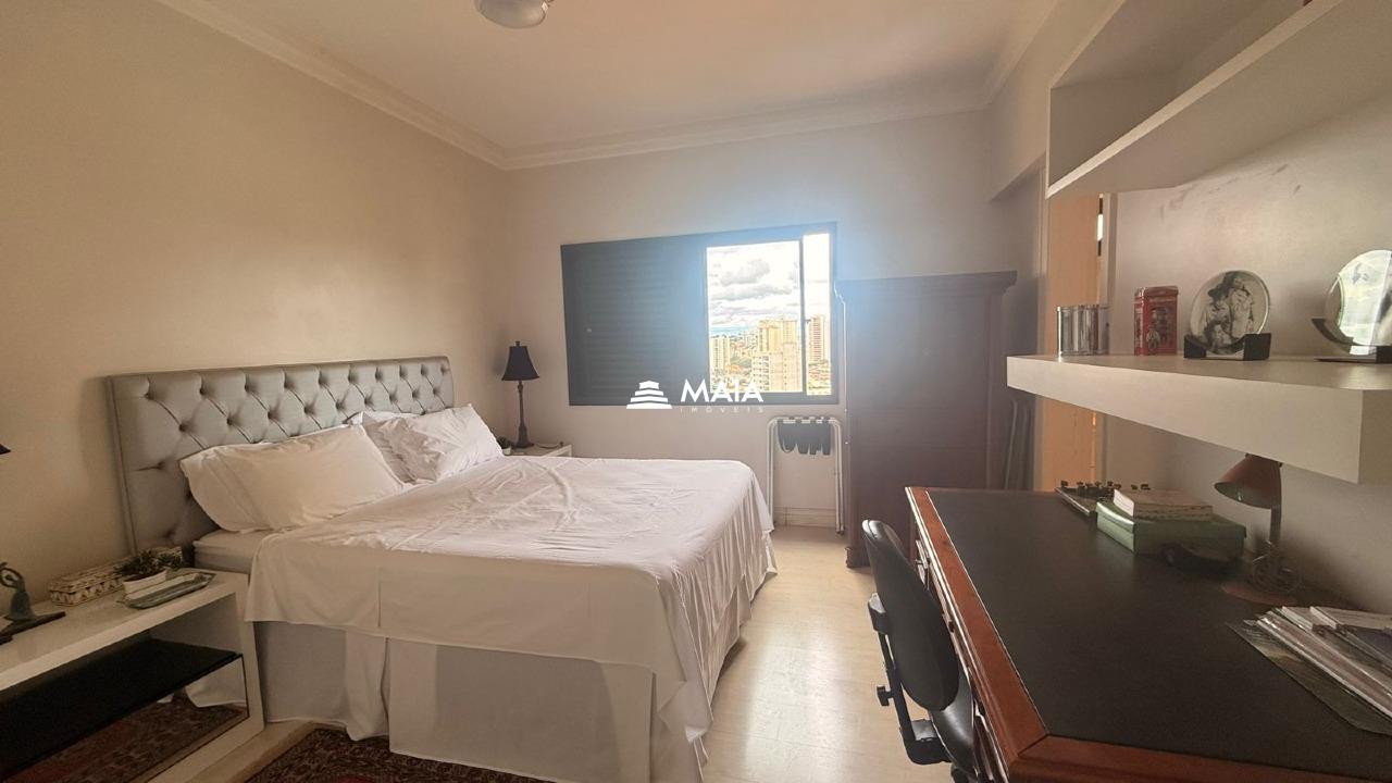 Apartamento à venda no Mercês: 