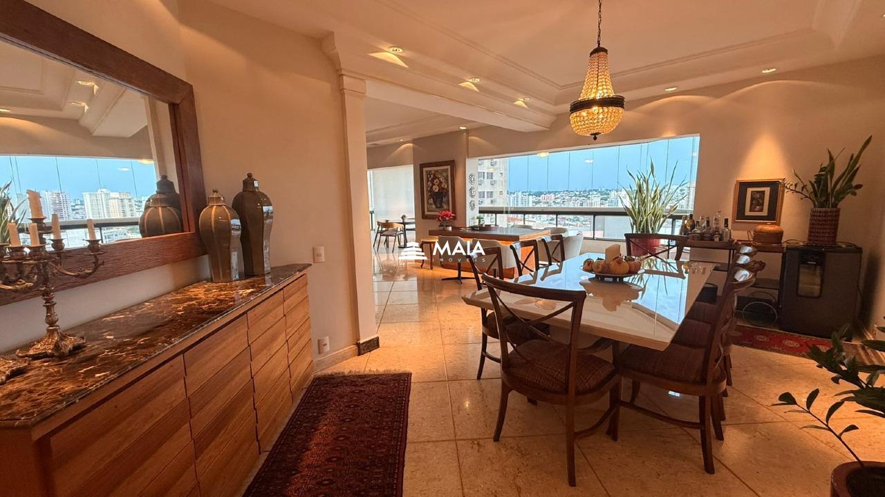 Apartamento à venda no Mercês: 