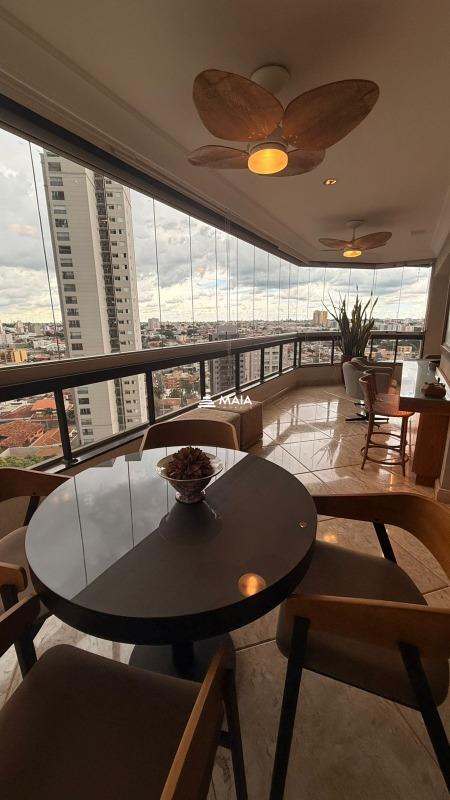 Apartamento à venda no Mercês: 