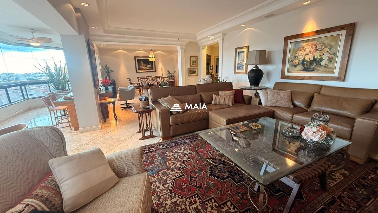 Apartamento à venda no Mercês: 