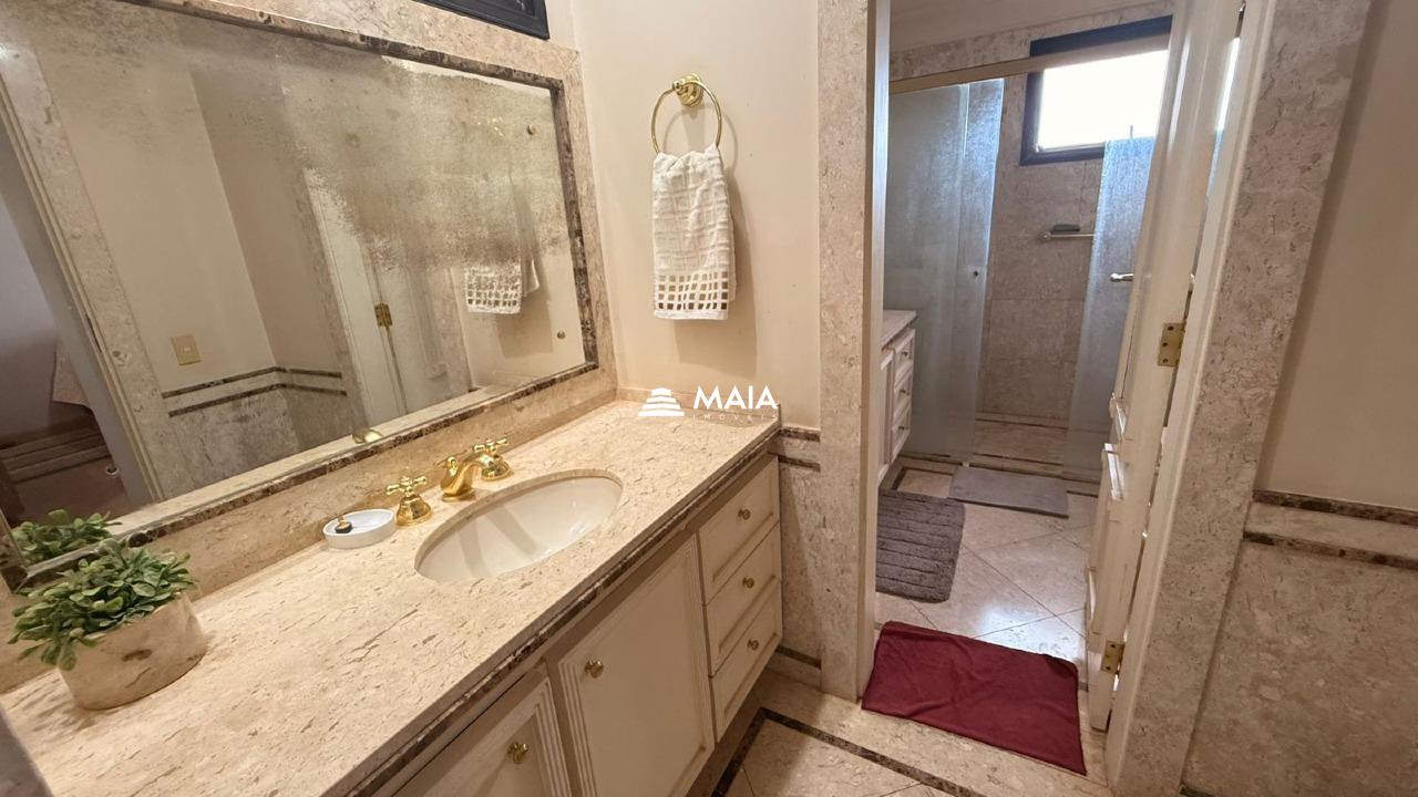 Apartamento à venda no Mercês: 