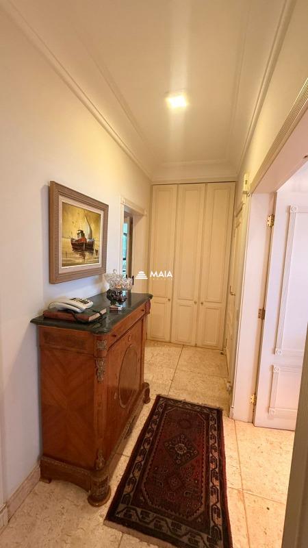 Apartamento à venda no Mercês: 