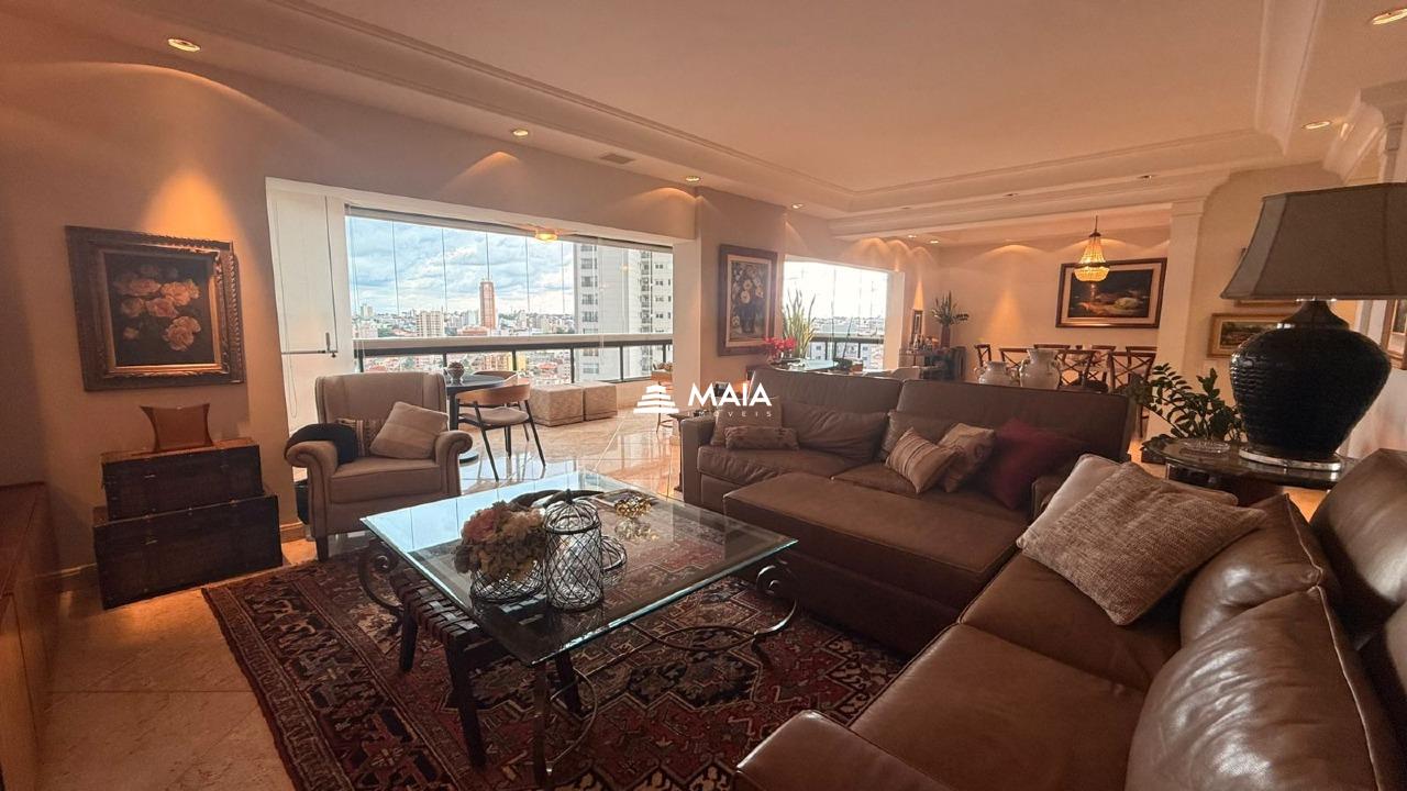 Apartamento à venda no Mercês: 