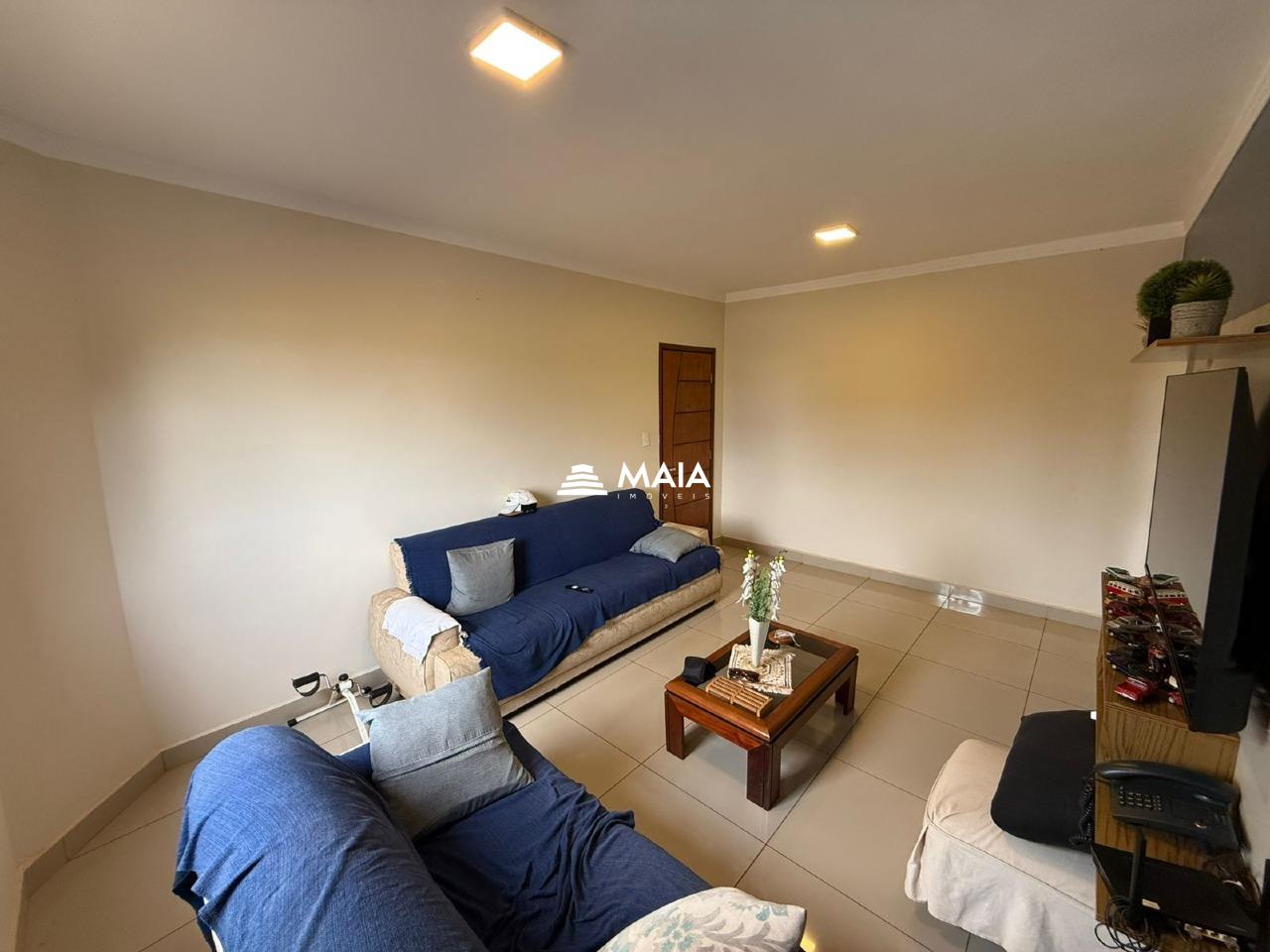 Apartamento à venda no Mercês: 