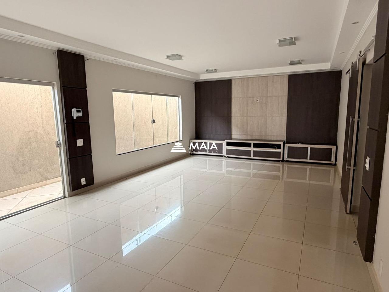 Casa à venda no bairro Jardim do Lago