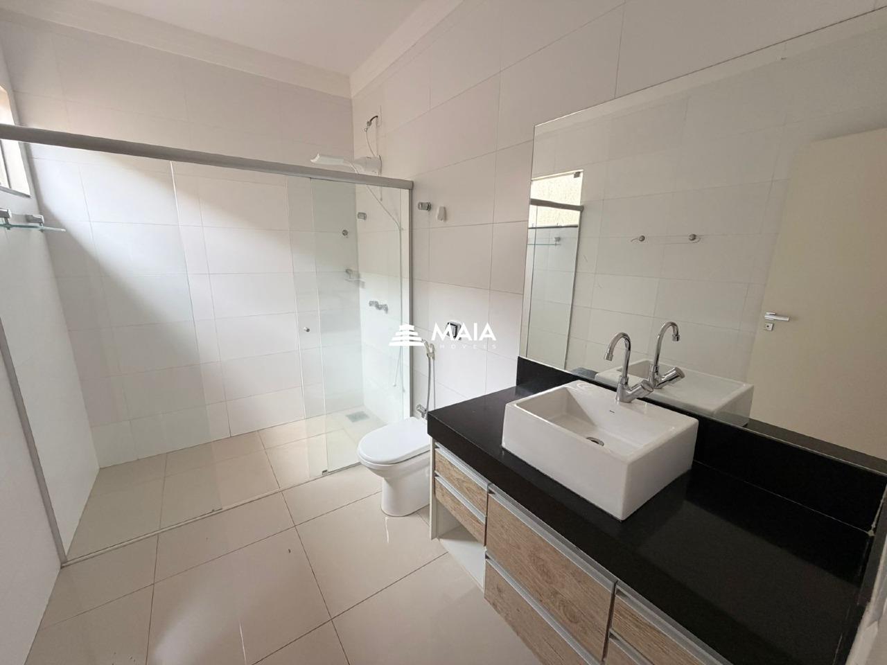 Casa à venda no Jardim do Lago: 