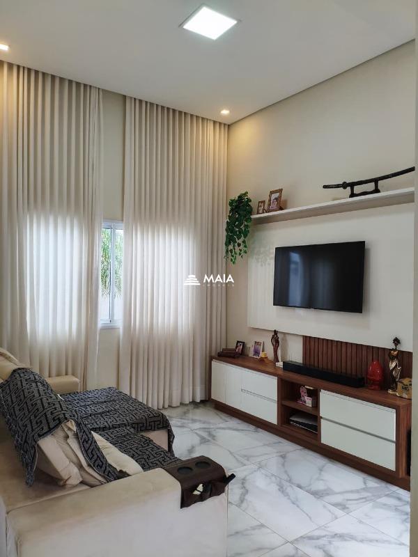 Casa à venda no Parque das Laranjeiras II: 