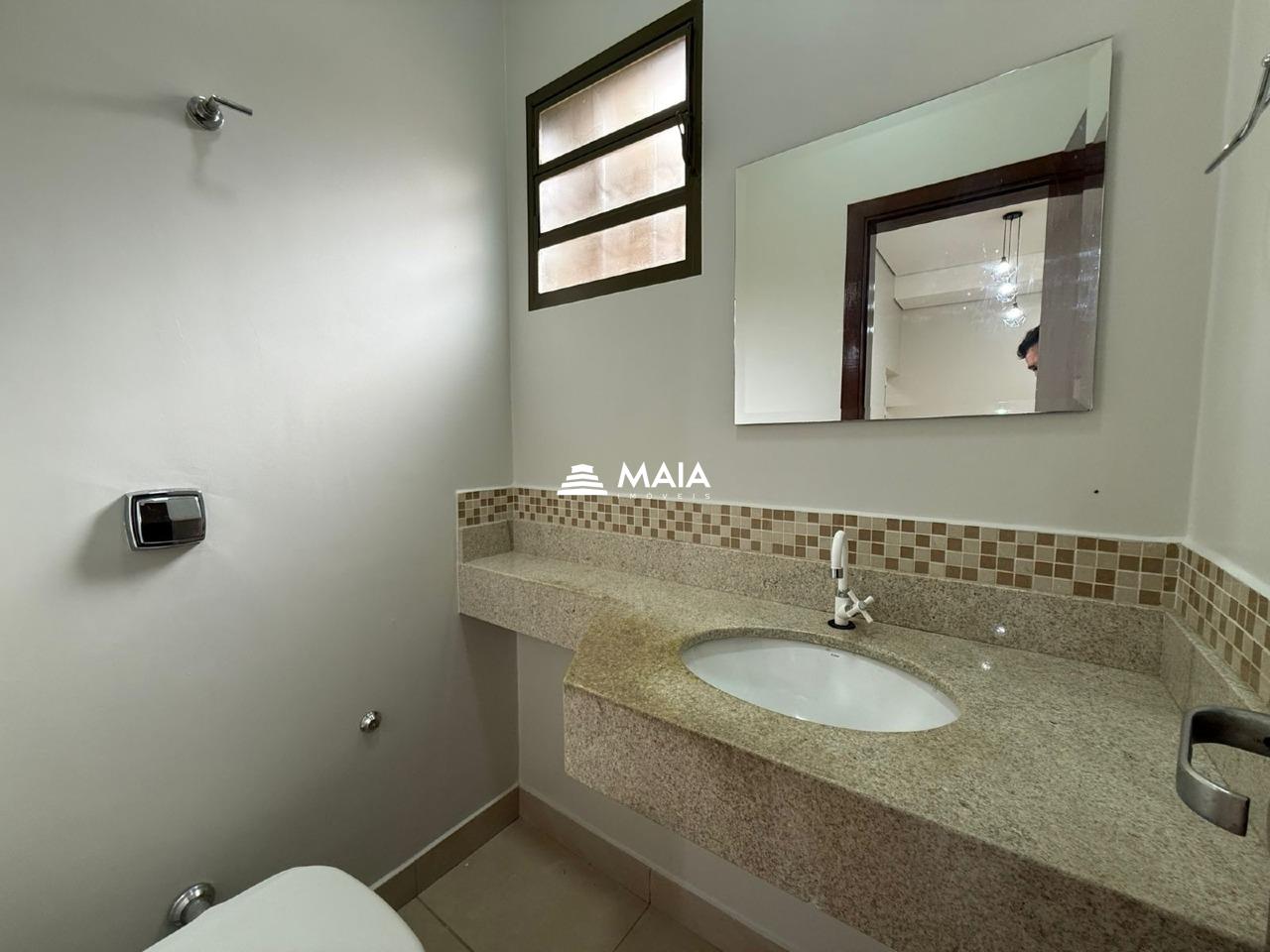 Casa à venda no Parque do Mirante: 