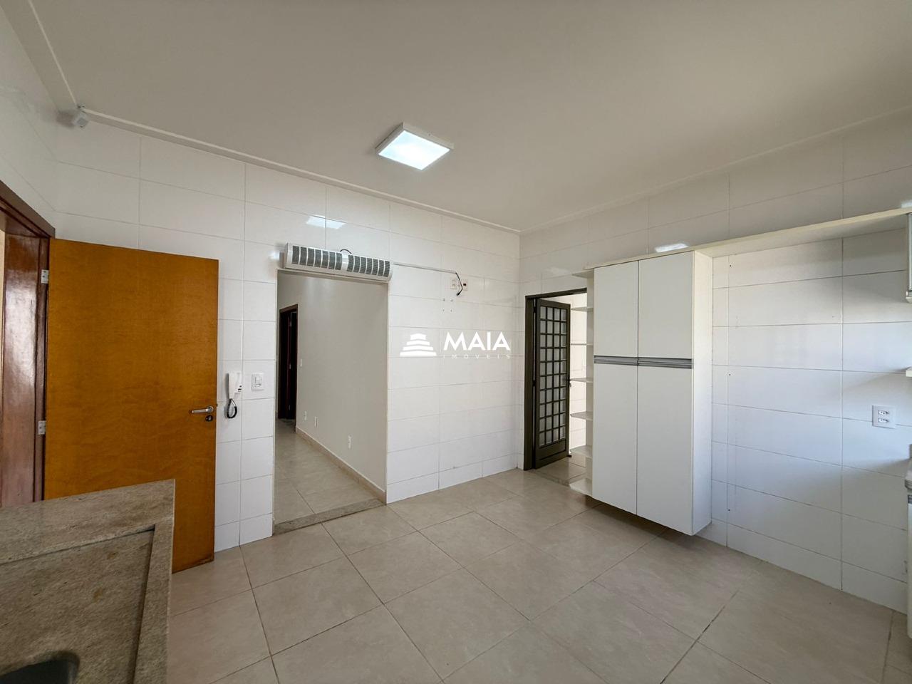 Casa à venda no Parque do Mirante: 