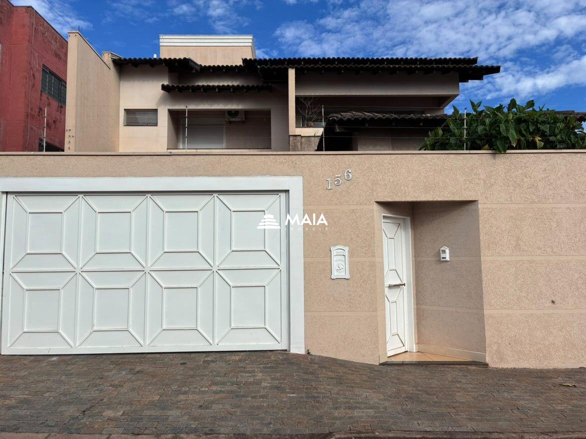 Casa à venda no bairro Santa Maria