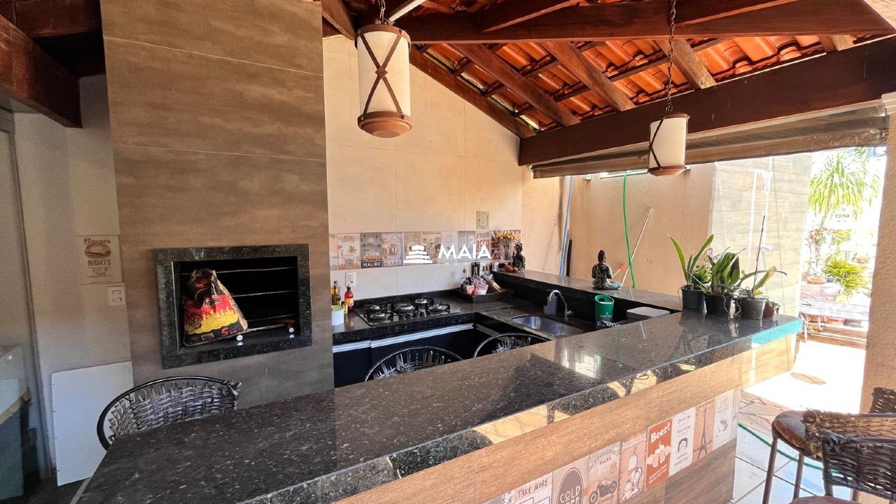 Casa à venda no Jardim Nenê Gomes: 