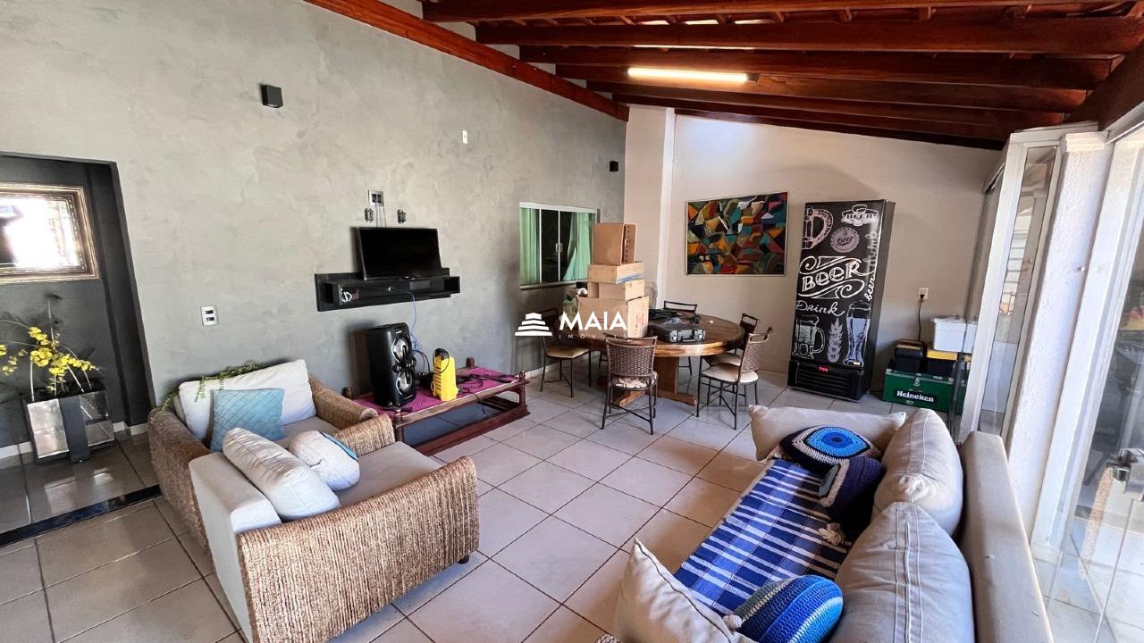 Casa à venda no Jardim Nenê Gomes: 