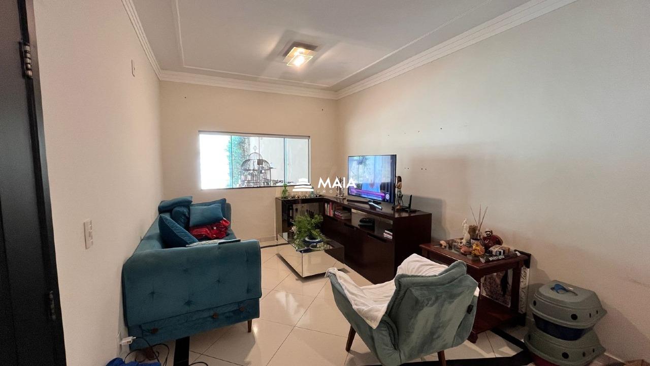 Casa à venda no Jardim Nenê Gomes: 