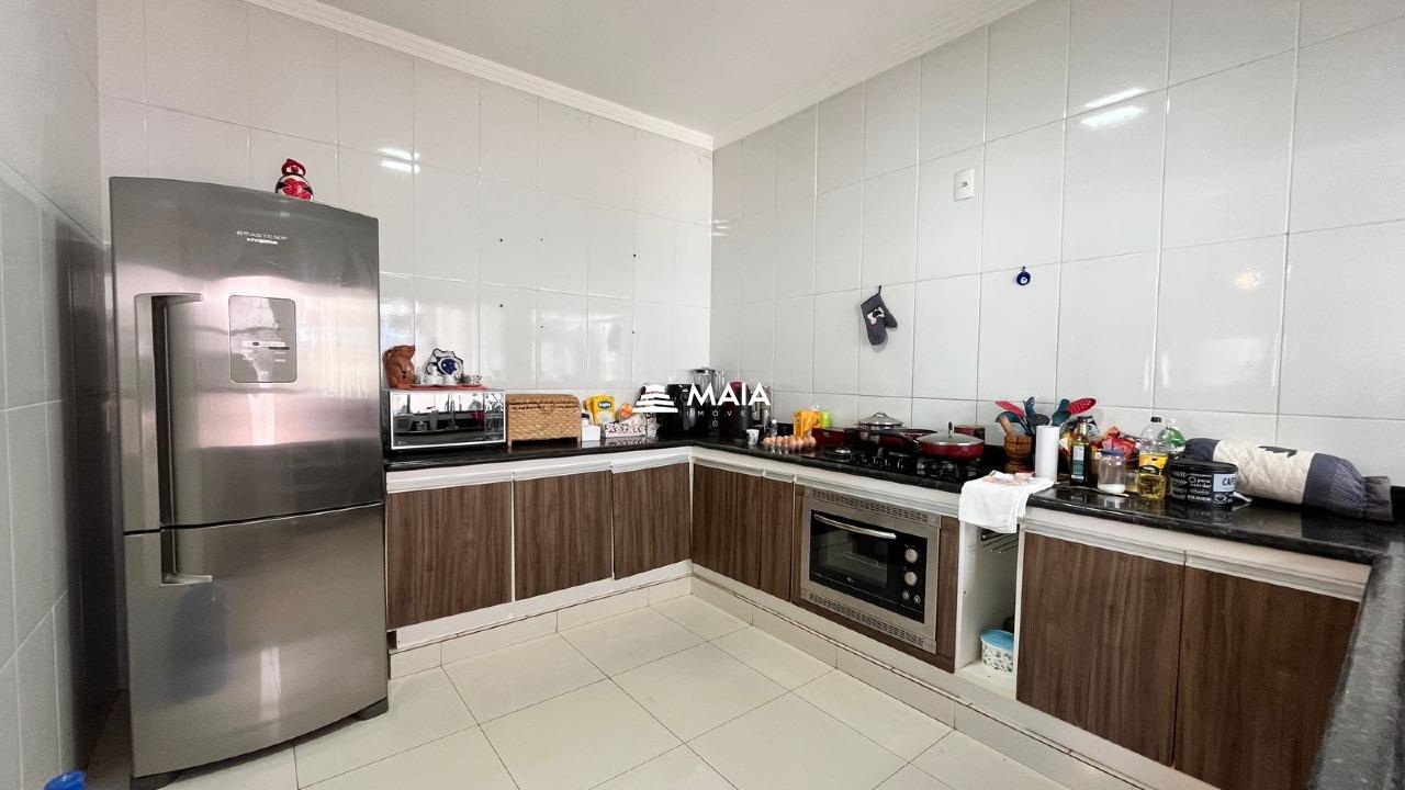 Casa à venda no Jardim Nenê Gomes: 