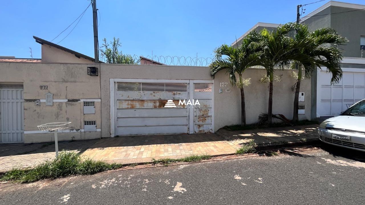 Casa à venda no Jardim Nenê Gomes: 