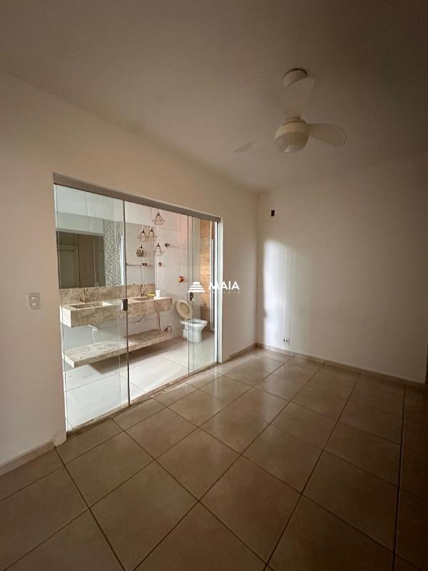 Casa de Condomínio à venda no Portal Beija Flor: 