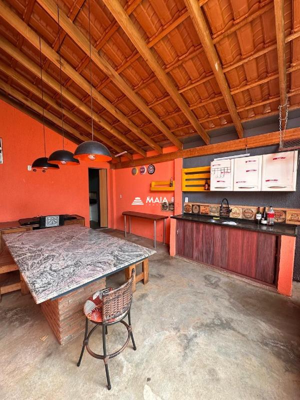 Casa de Condomínio à venda no Portal Beija Flor: 