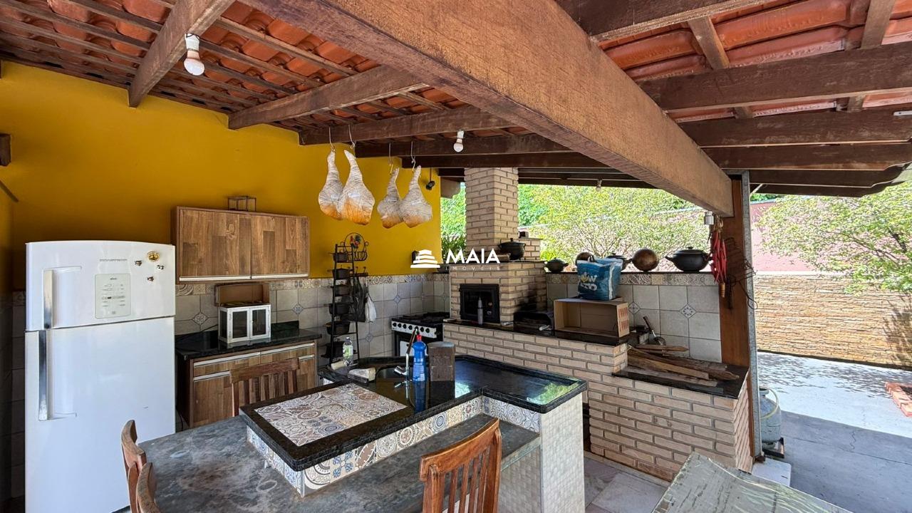 Terreno/Área à venda no Recanto das Flores: 