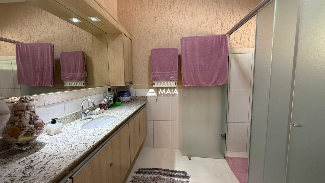 Terreno/Área à venda no Recanto das Flores: 