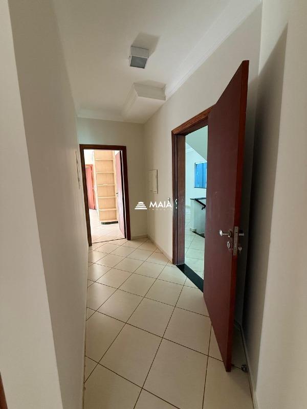 Casa à venda no Mercês: 