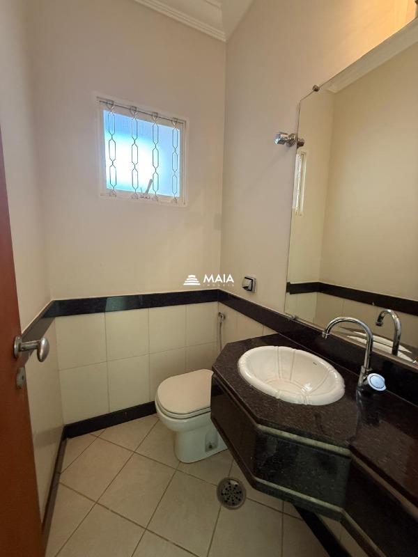 Casa à venda no Mercês: 