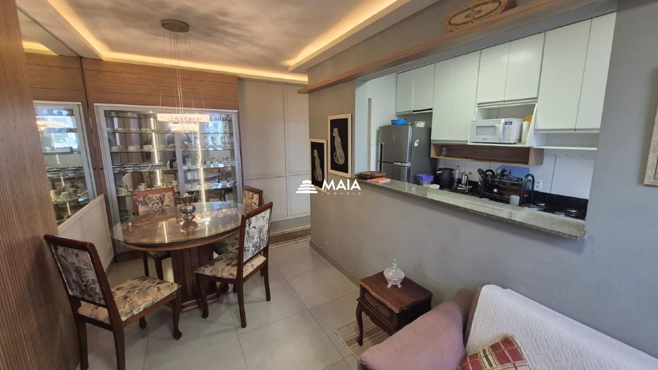 Apartamento à venda no Mercês: 