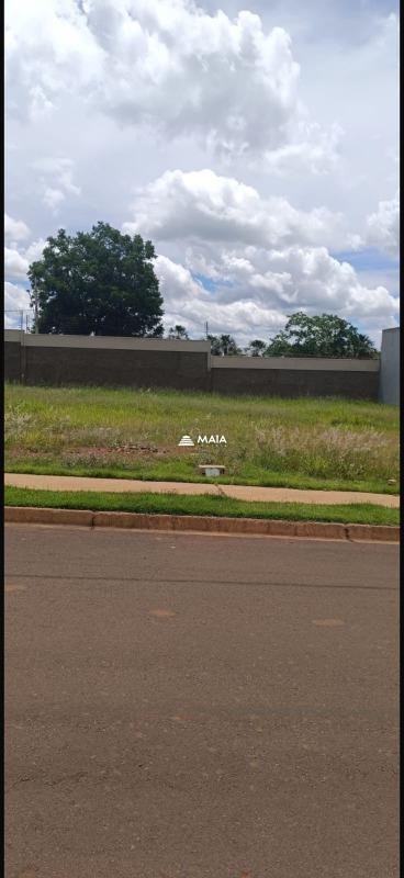 Terreno à venda no Condomínio Ayat II