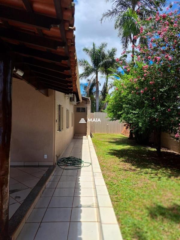 Casa à venda no Jardim Amélia: 