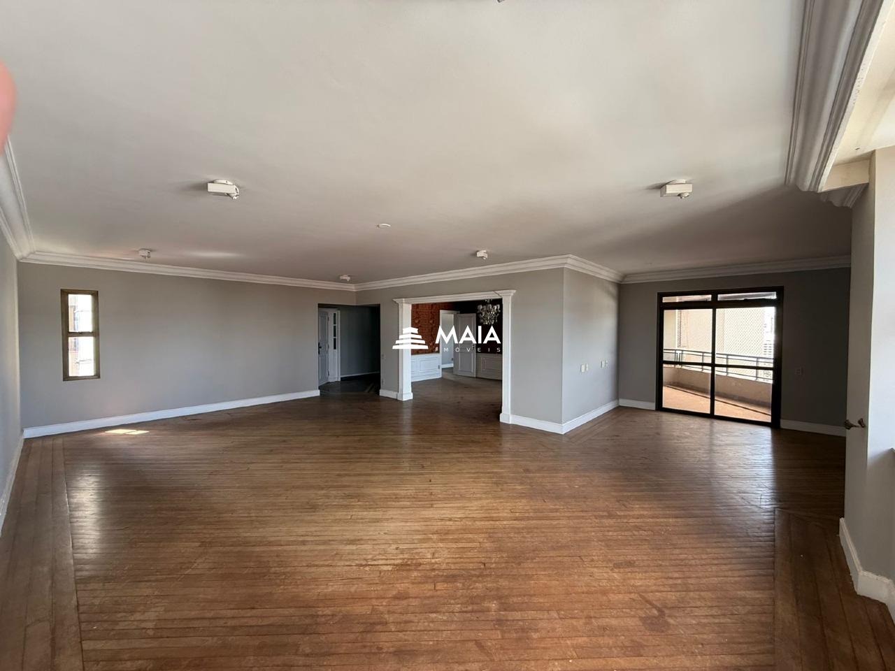 Apartamento à venda no Centro