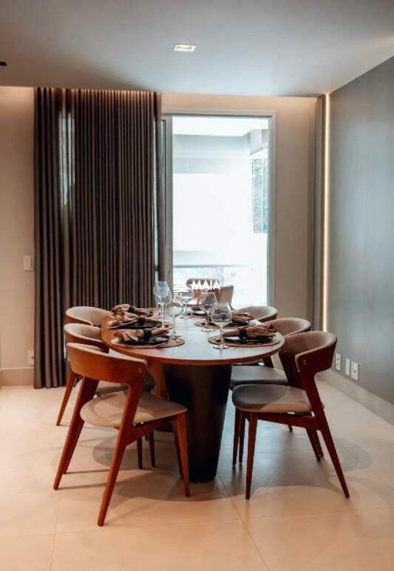 Apartamento à venda no Mercês: 