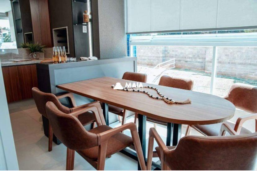 Apartamento à venda no Mercês: 