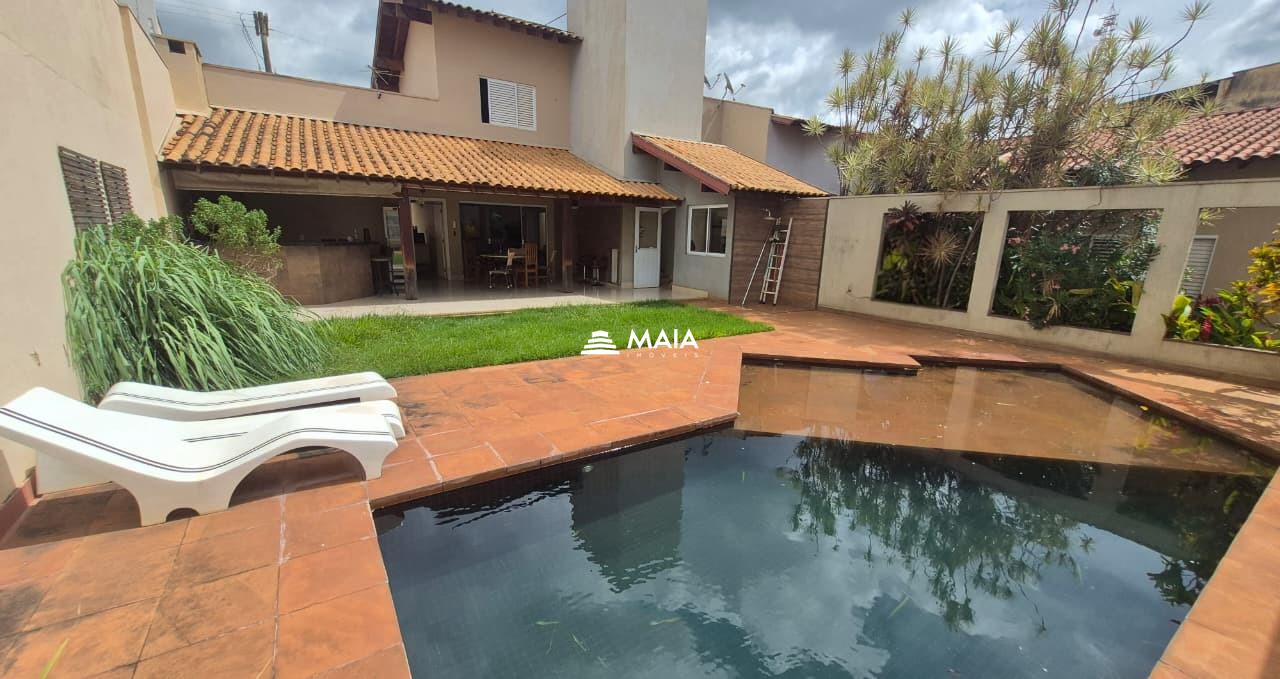 Casa à venda no bairro Cidade Jardim