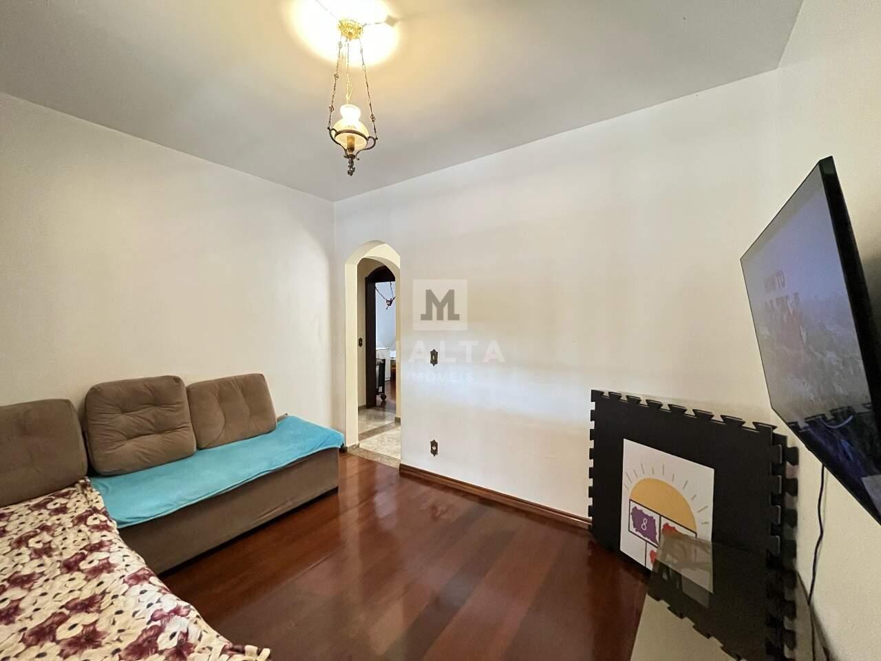 Casa à venda no bairro Pongelupe de 5 quartos: 