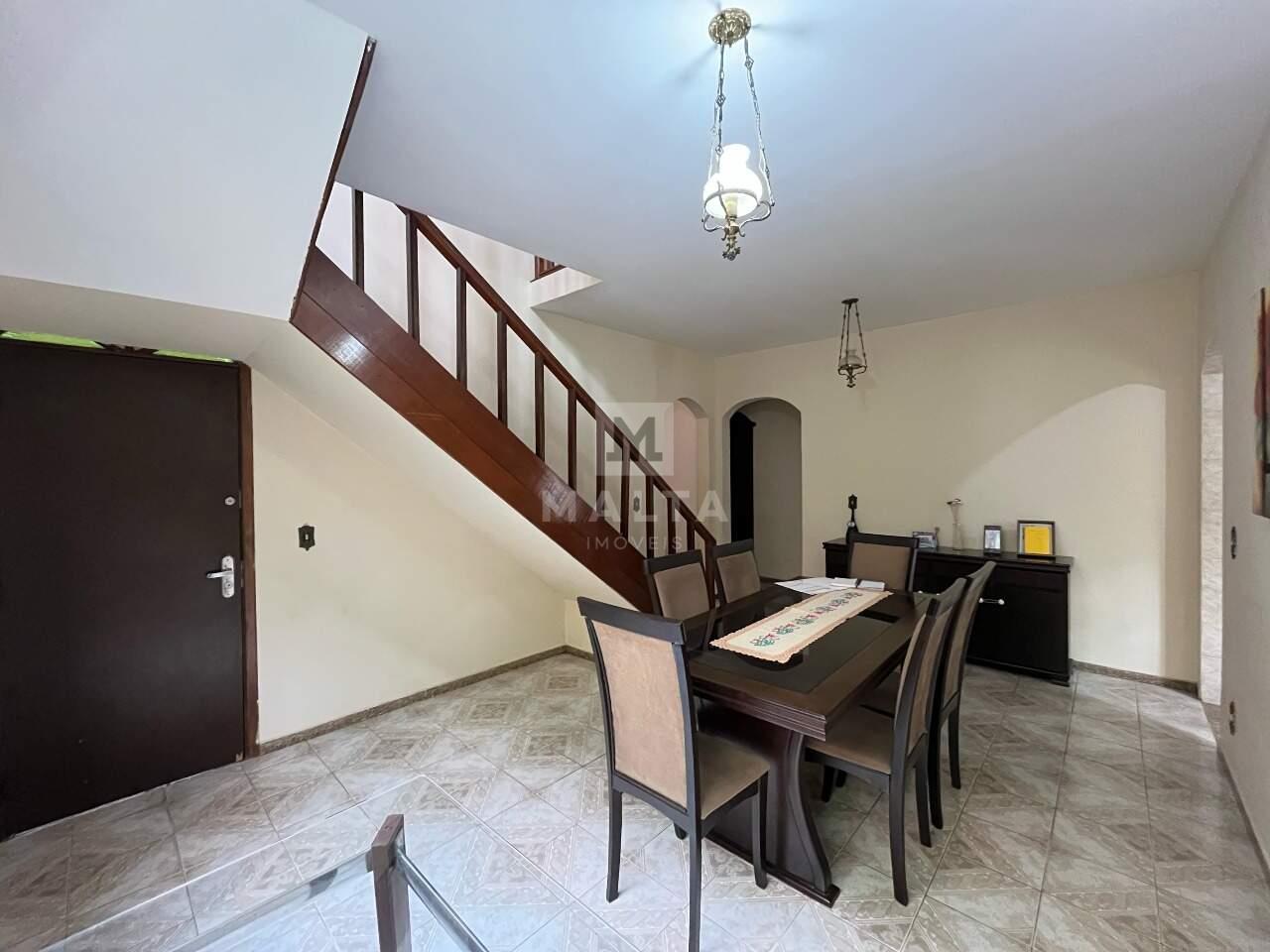 Casa à venda no bairro Pongelupe de 5 quartos: 