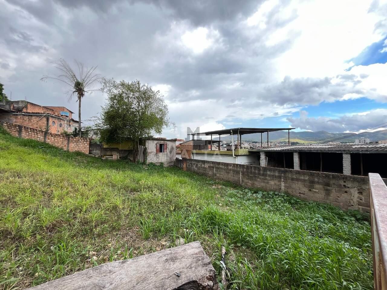 Lote à venda no bairro Santa helena de : 