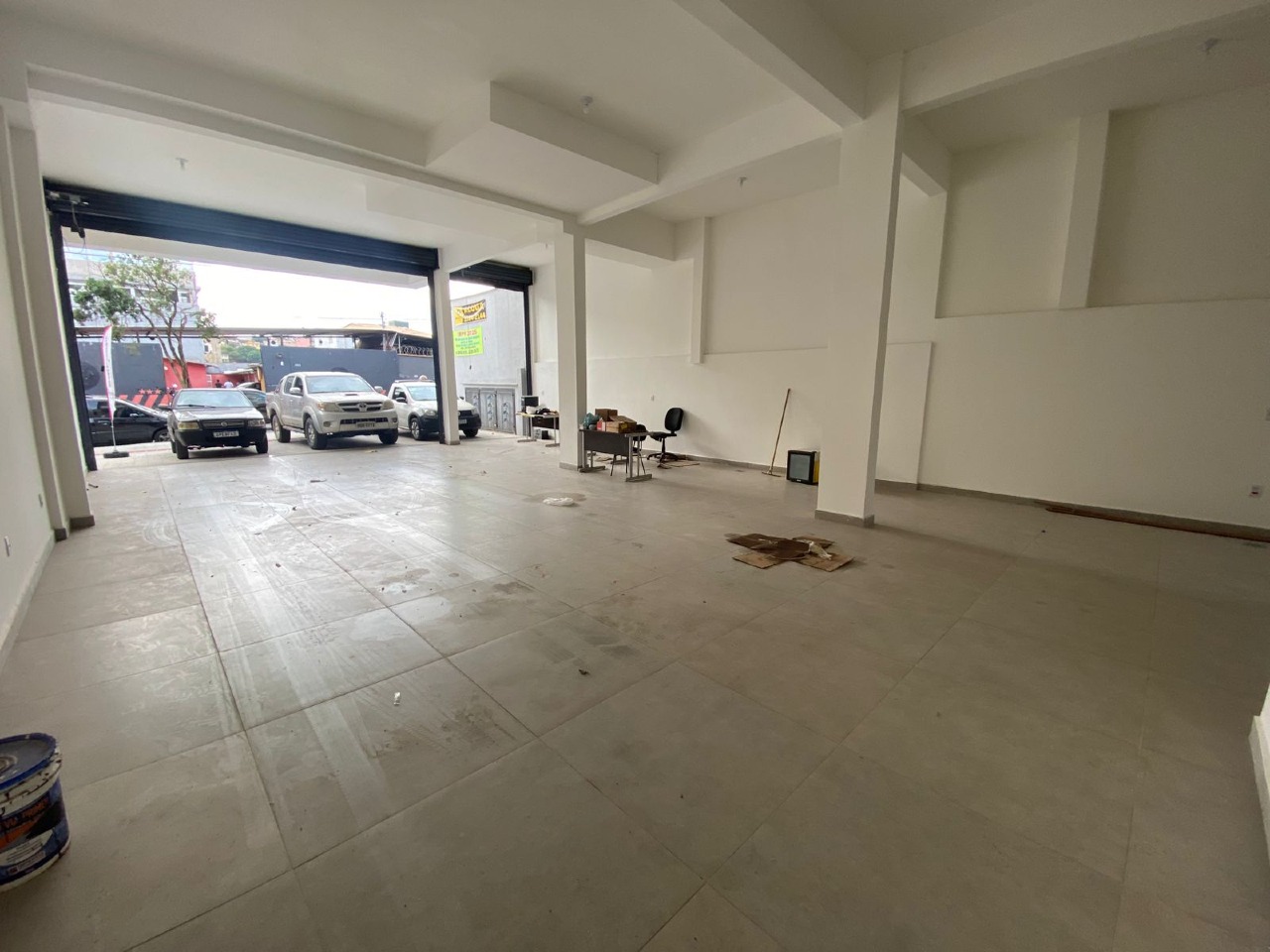 Loja para aluguel no bairro Barreiro de : 