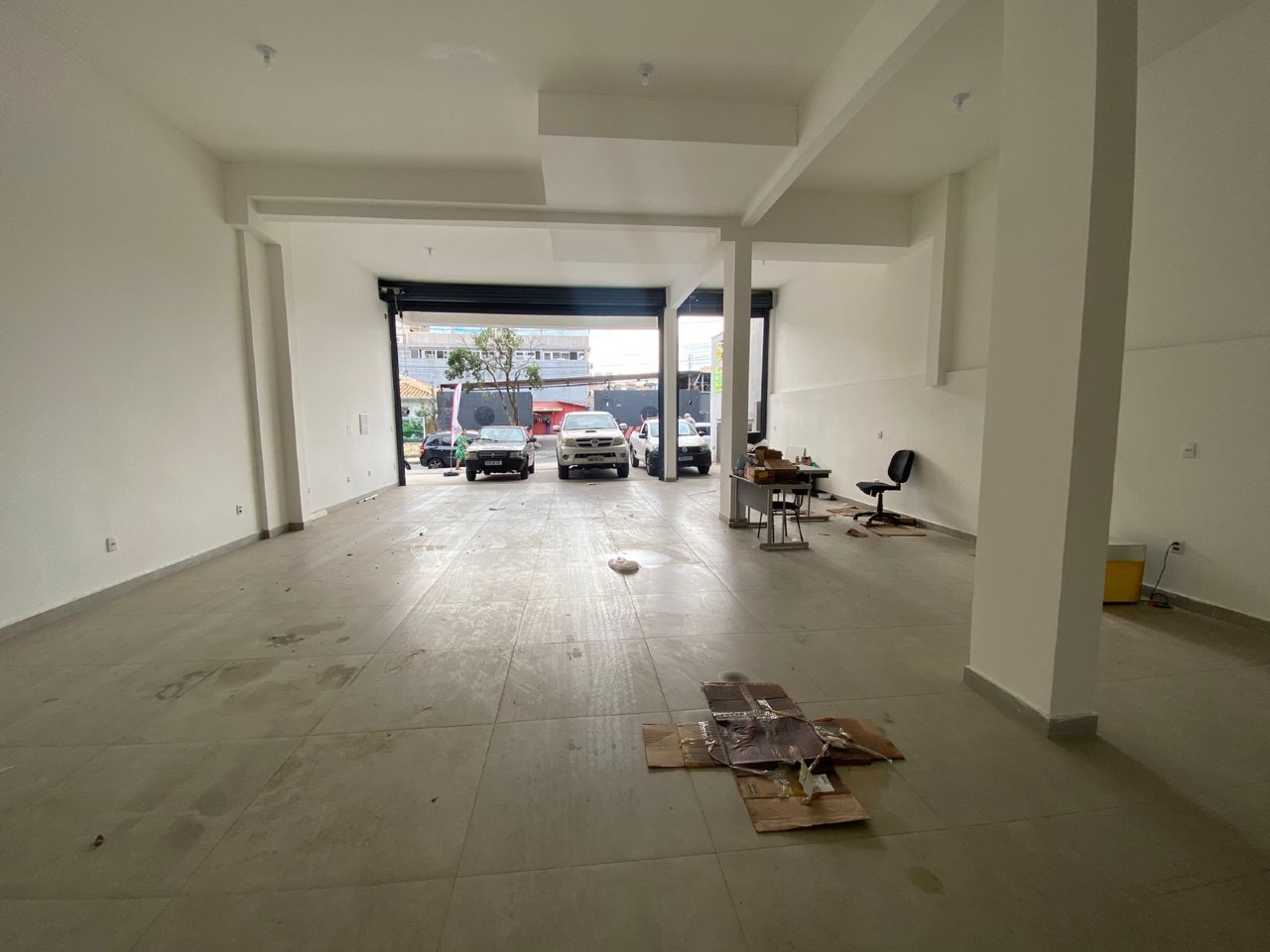 Loja para aluguel no bairro Barreiro de : 