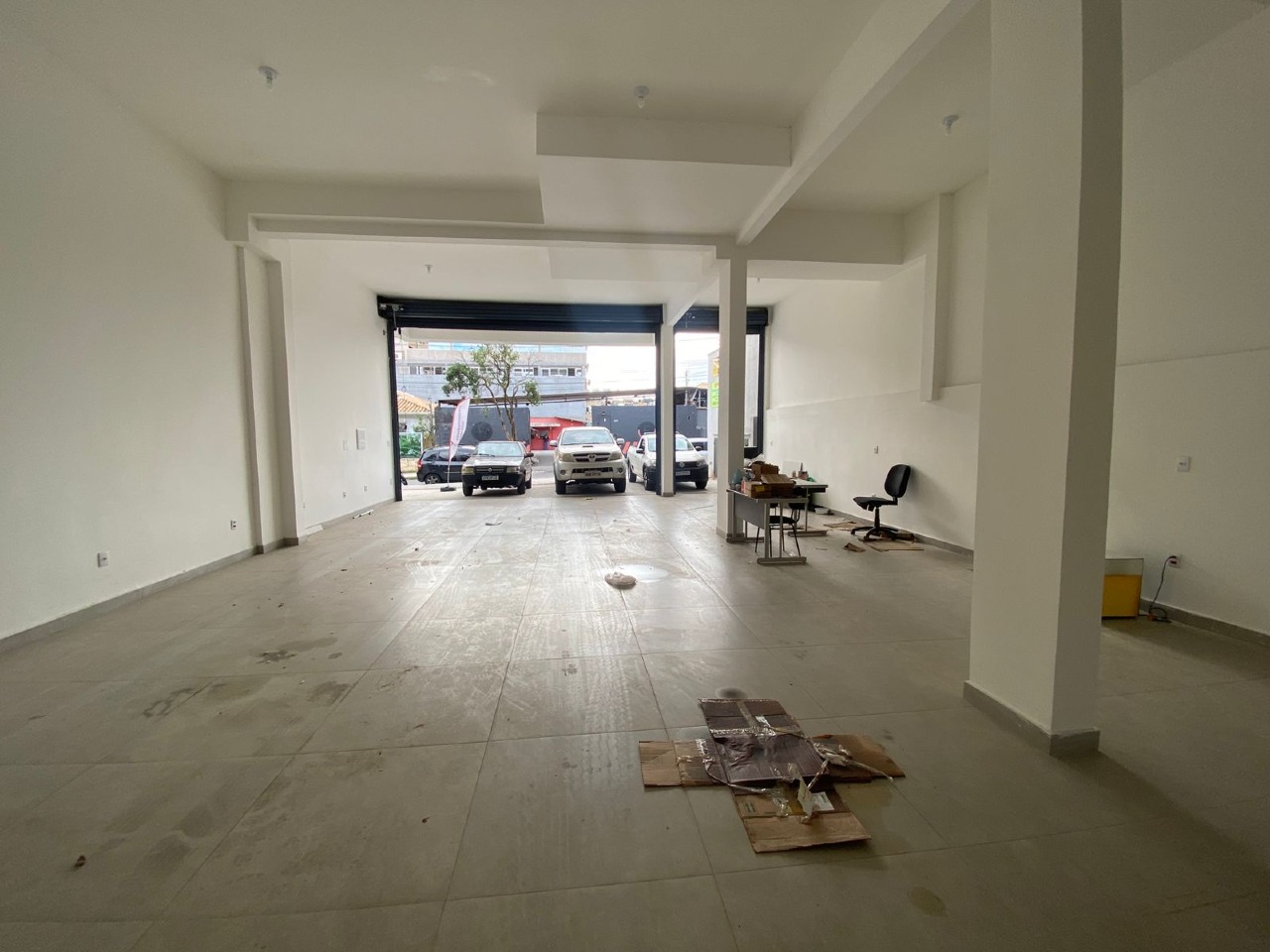 Loja para aluguel no bairro Barreiro de : 