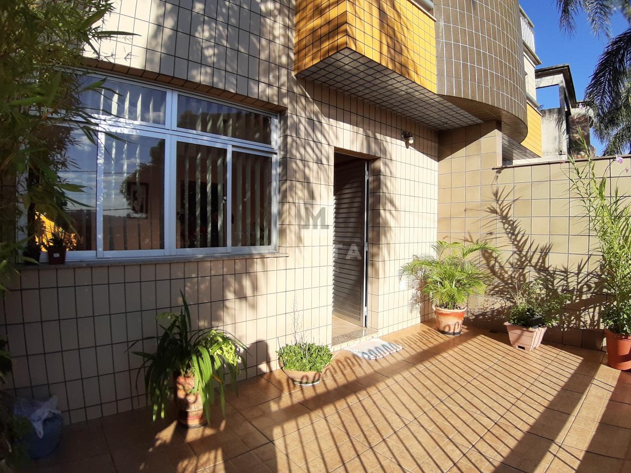 Casa Geminada à venda no bairro Flávio marques lisboa de 3 quartos: 