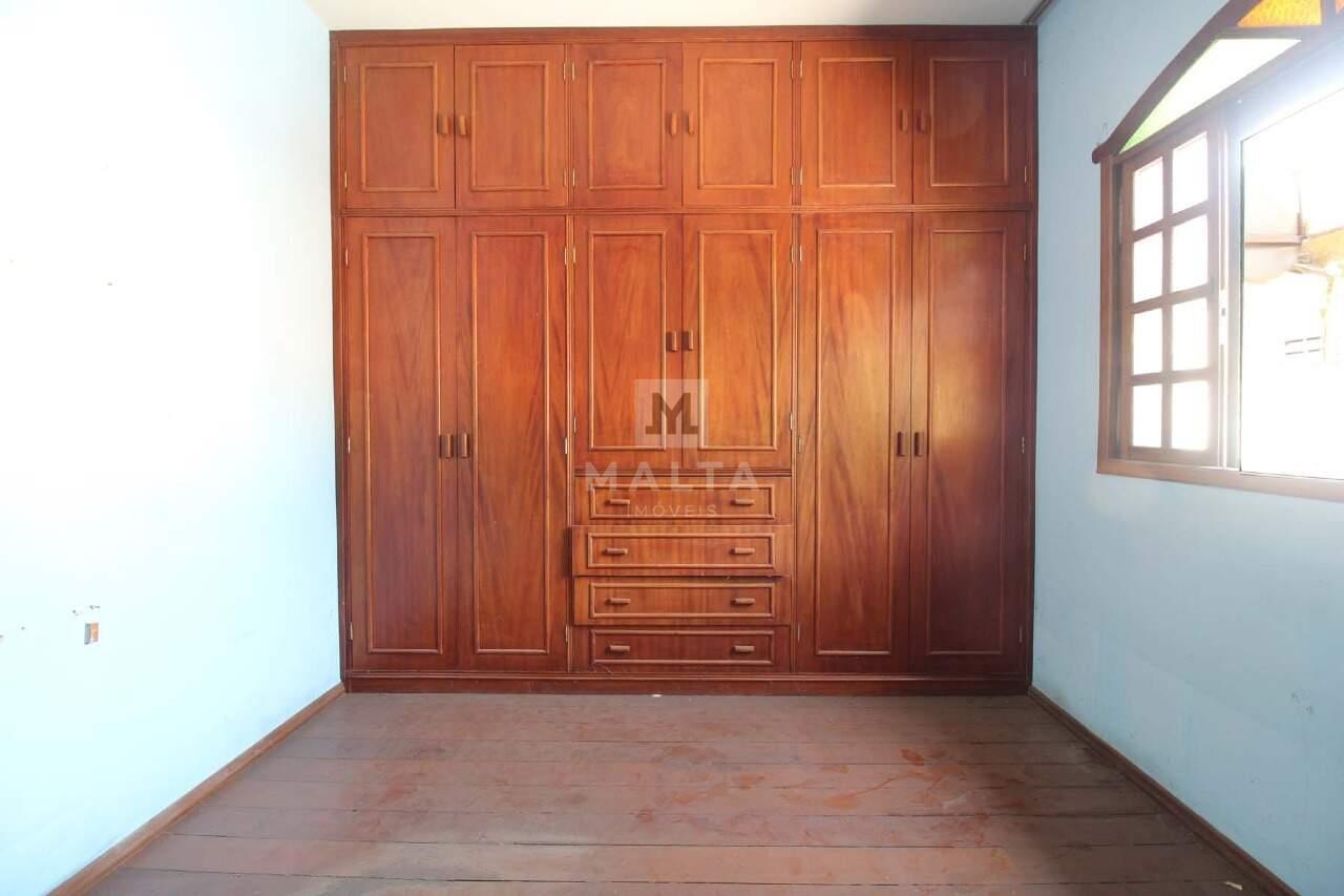 Casa para aluguel no bairro Barreiro de 3 quartos: 