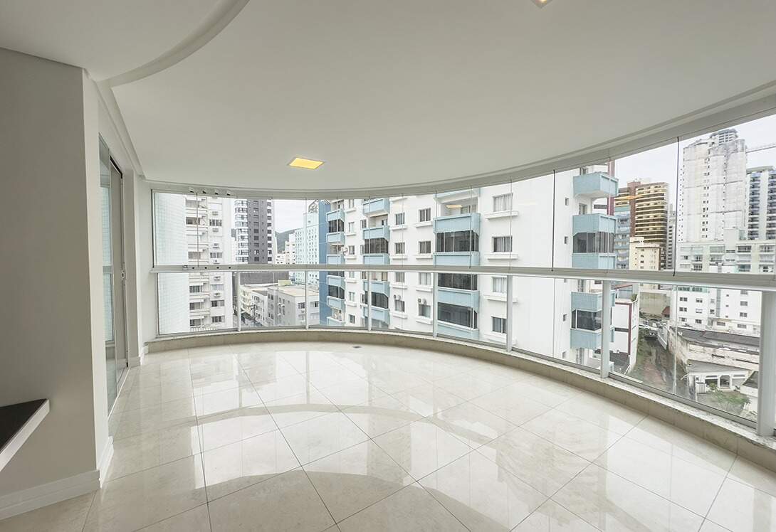 Apartamento 3 quartos à venda no La Madeson, Semi-mobiliado no Centro de Balneário Camboriú - Foto 1 de 29