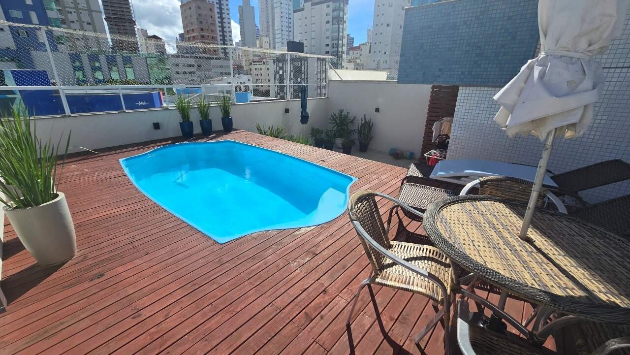 Apartamento 2 Quartos Mobiliado no Centro de Balneário Camboriú - Foto 1 de 15