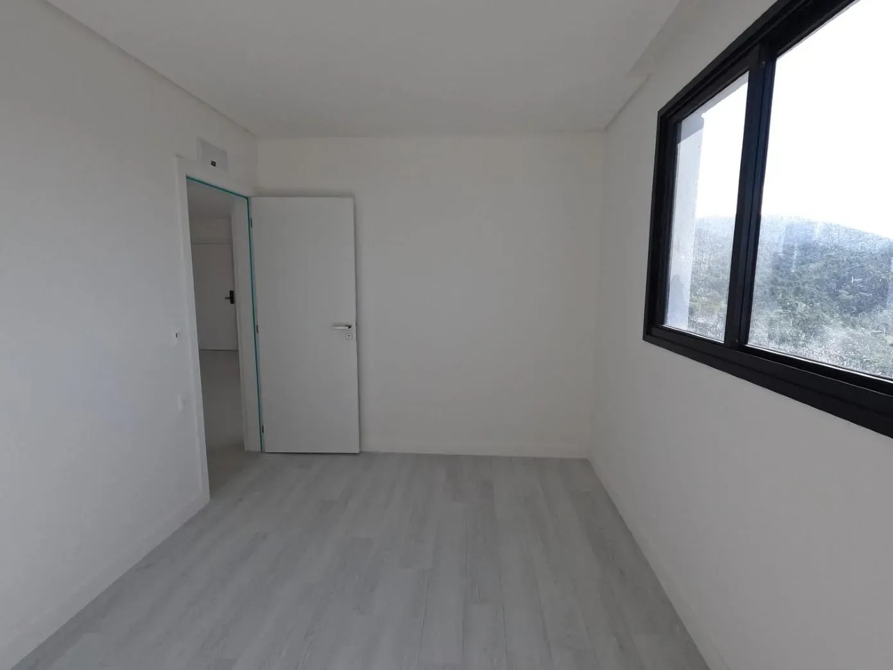 Apartamento 2 Quartos com Suíte, Vista Mar – Praia Brava, Itajaí (70m², 2 Vagas) - Foto 13 de 14