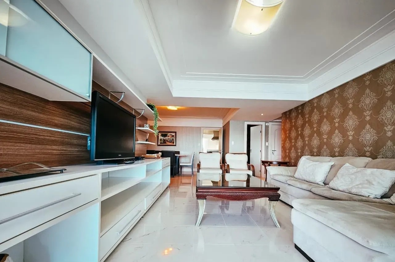 Apartamento 3 Quartos Mobiliado no Centro de Balneário Camboriú, vista panorâmica de 180° para o mar - Foto 10 de 28