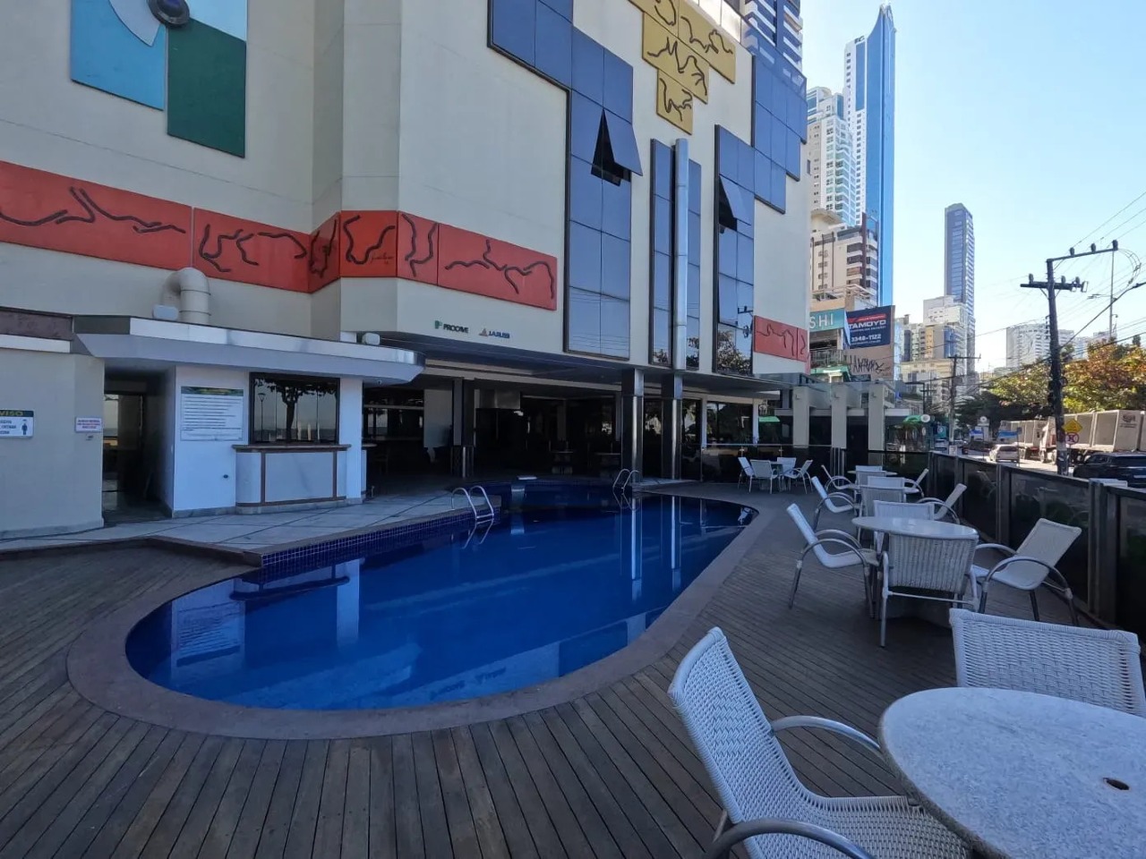 Apartamento 211 m² no Centro de Balneário Camboriú | 3 suítes, 3 vagas - Foto 20 de 20