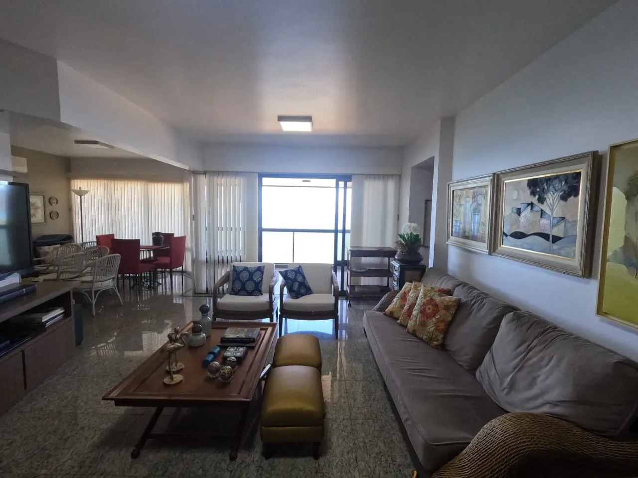 Apartamento 211 m² no Centro de Balneário Camboriú | 3 suítes, 3 vagas - Foto 12 de 20