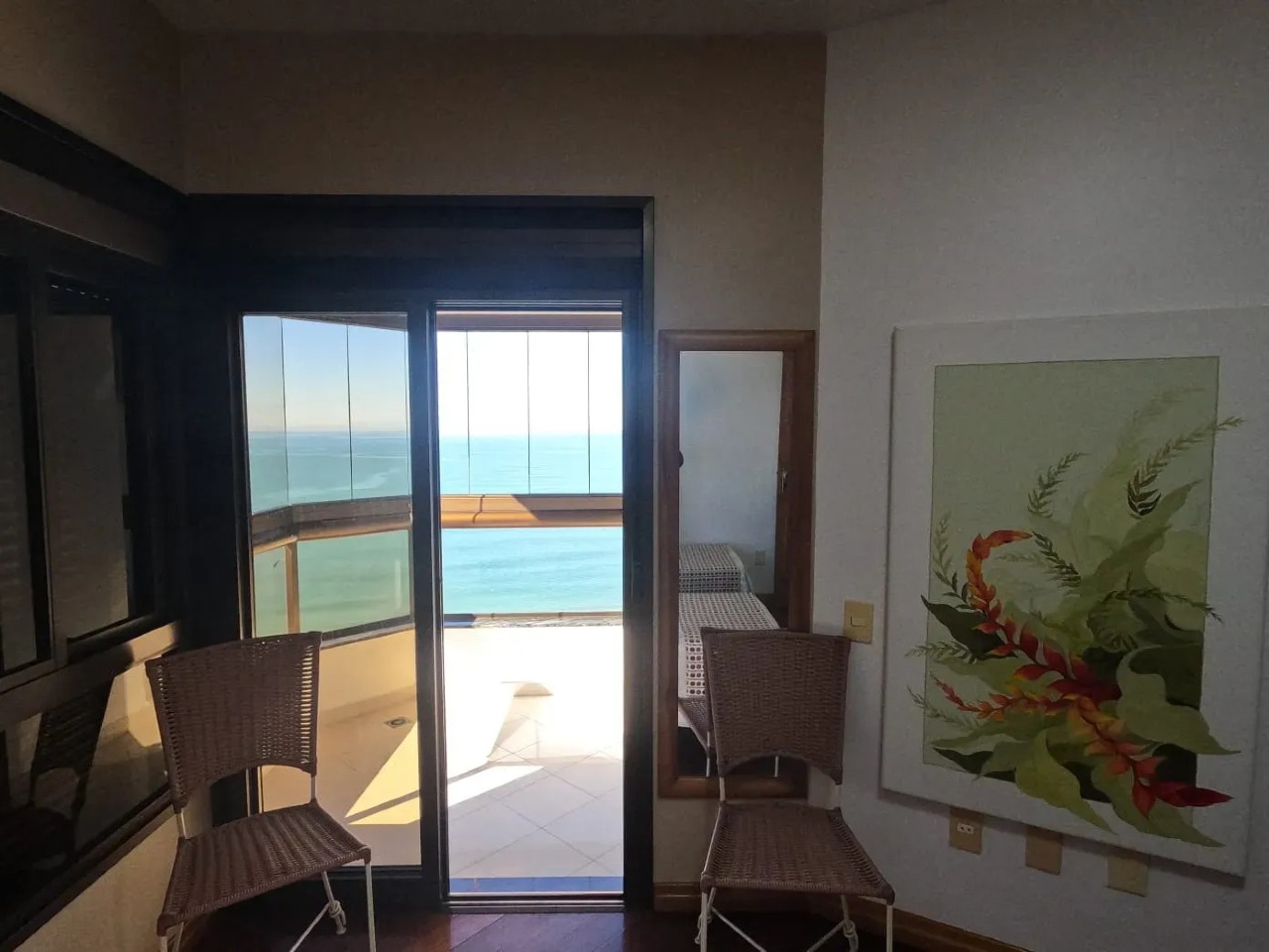 Apartamento 211 m² no Centro de Balneário Camboriú | 3 suítes, 3 vagas - Foto 9 de 20