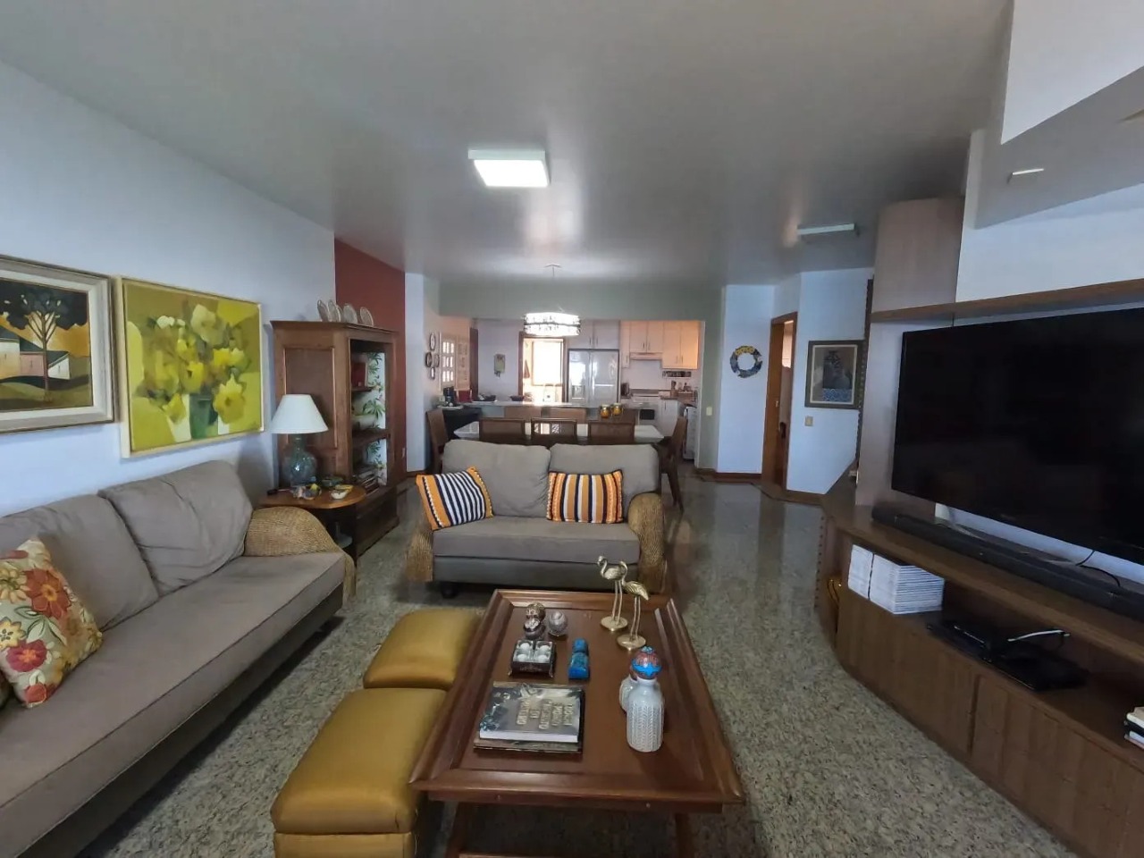 Apartamento 211 m² no Centro de Balneário Camboriú | 3 suítes, 3 vagas - Foto 10 de 20