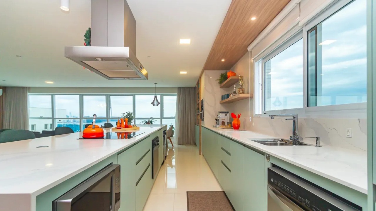 Apartamento residencial de alto padrão com 4 suítes, 5 vagas e 291,29 m² – Balneário Camboriú (Centro) - Foto 4 de 29